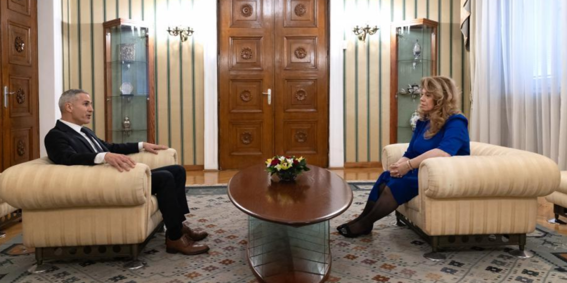 https://www.president.bg/news8761/prezidentat-iliyana-yotova-provede-sreshti-s-podupravitelite-na-bnb-v-ramkite-na-protsedurata-po-naznachavane-na-sluzhebno-pravitelstvo.html